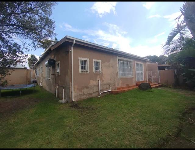 4 BEDROOM HOUSE FOR SALE IN THE HILL